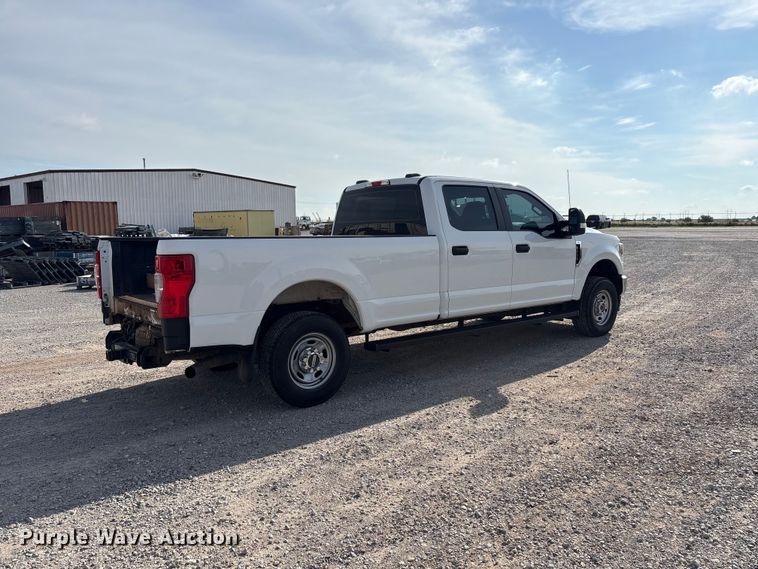 image for item EW0015 2022 Ford F250 Super Duty Crew Cab pickup truck
