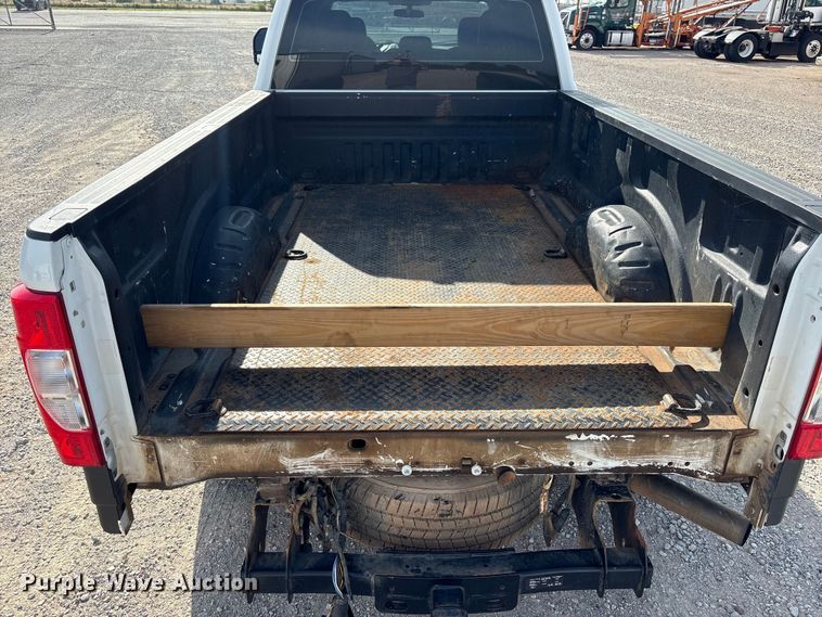 image for item EW0015 2022 Ford F250 Super Duty Crew Cab pickup truck