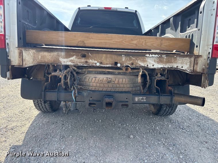 image for item EW0015 2022 Ford F250 Super Duty Crew Cab pickup truck