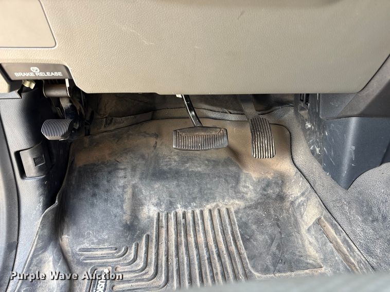 image for item EW0015 2022 Ford F250 Super Duty Crew Cab pickup truck