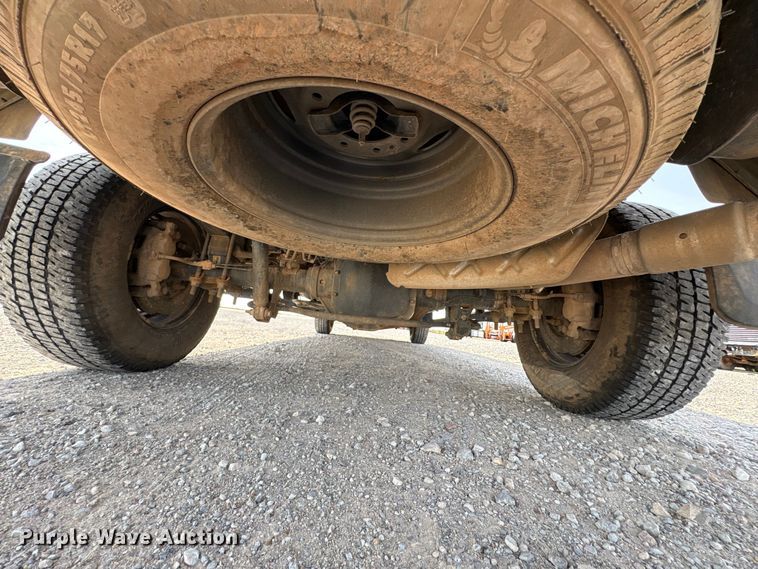 image for item EW0015 2022 Ford F250 Super Duty Crew Cab pickup truck
