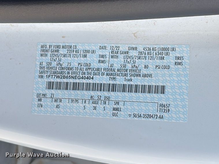 image for item EW0015 2022 Ford F250 Super Duty Crew Cab pickup truck