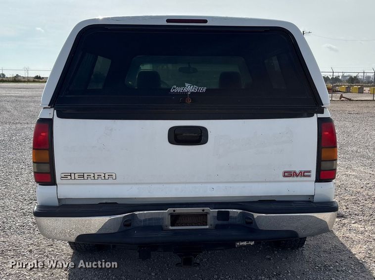 image for item EW0016 2006 GMC Sierra 1500 pickup truck