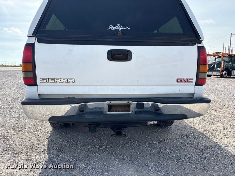image for item EW0016 2006 GMC Sierra 1500 pickup truck