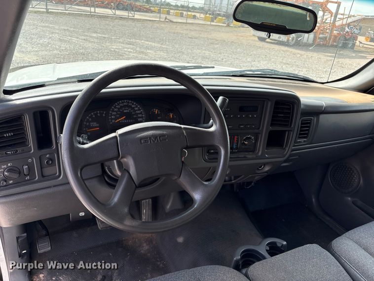 image for item EW0016 2006 GMC Sierra 1500 pickup truck