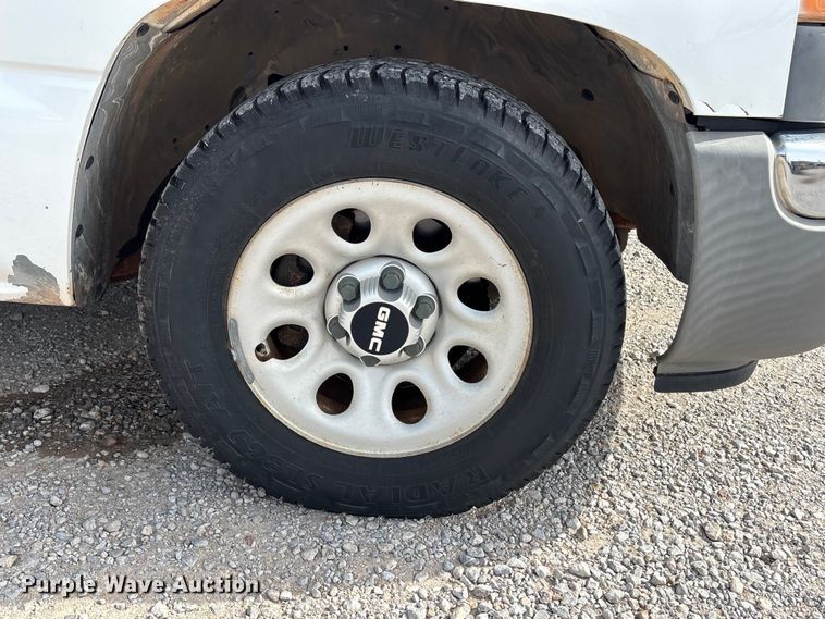 image for item EW0016 2006 GMC Sierra 1500 pickup truck