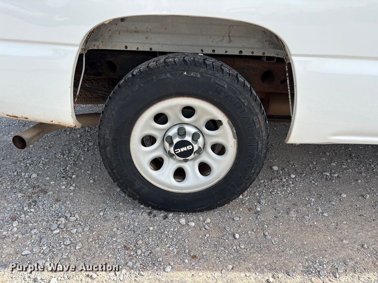 image for item EW0016 2006 GMC Sierra 1500 pickup truck