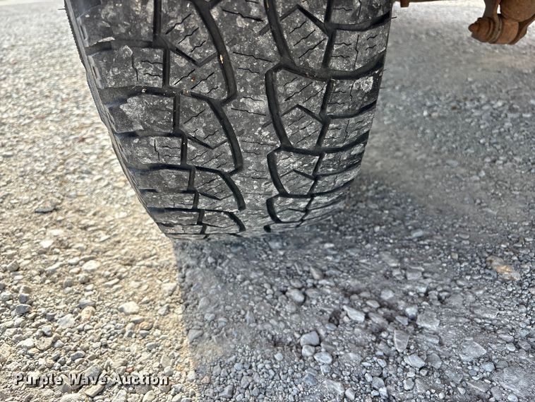 image for item EW0016 2006 GMC Sierra 1500 pickup truck