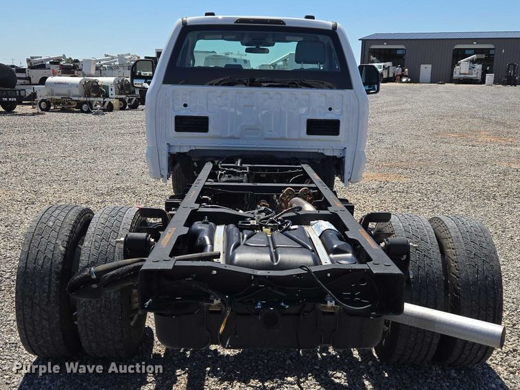 image for item EW0141 2023 Ford F350 Super Duty pickup truck cab and chassis