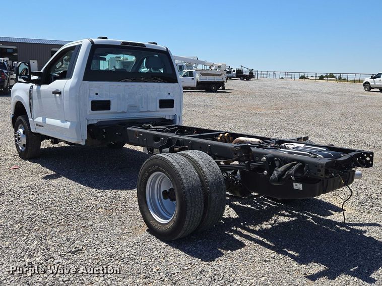 image for item EW0141 2023 Ford F350 Super Duty pickup truck cab and chassis
