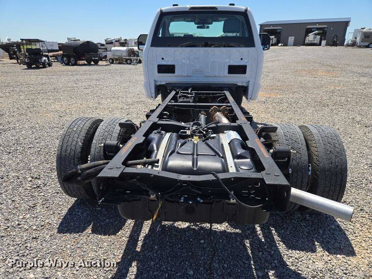 image for item EW0141 2023 Ford F350 Super Duty pickup truck cab and chassis