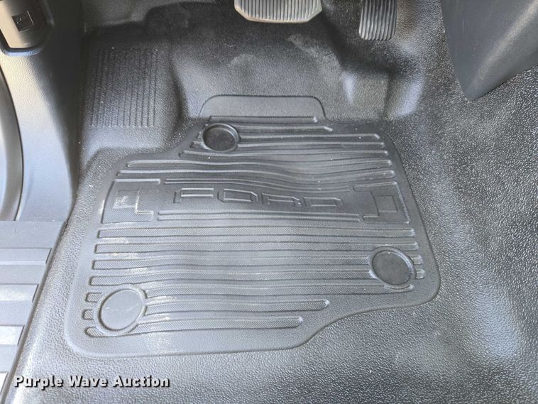 image for item EW0141 2023 Ford F350 Super Duty pickup truck cab and chassis