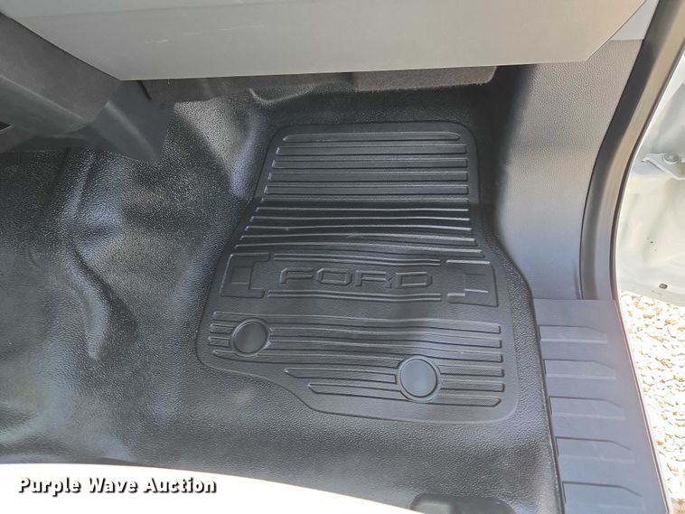 image for item EW0141 2023 Ford F350 Super Duty pickup truck cab and chassis