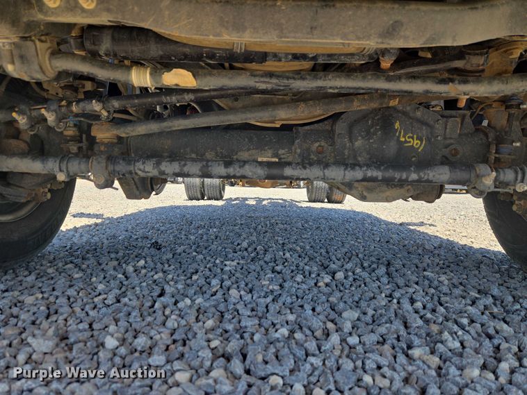 image for item EW0141 2023 Ford F350 Super Duty pickup truck cab and chassis