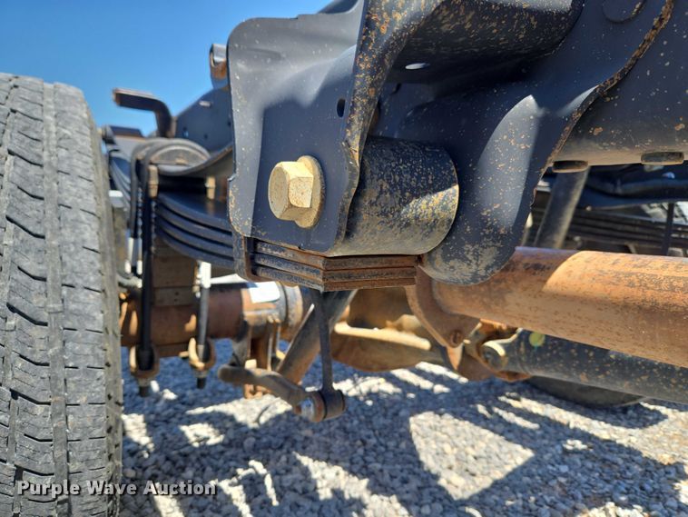 image for item EW0141 2023 Ford F350 Super Duty pickup truck cab and chassis