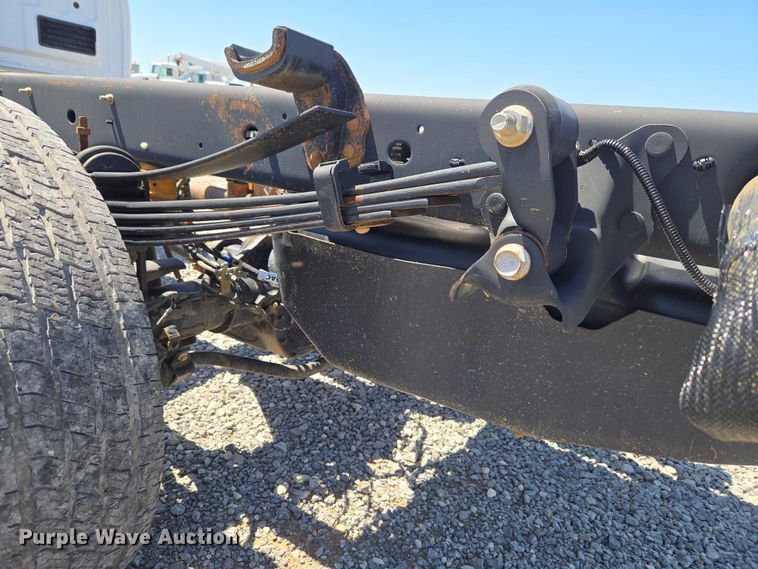 image for item EW0141 2023 Ford F350 Super Duty pickup truck cab and chassis
