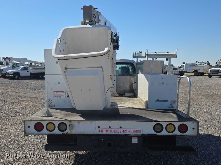 image for item EW0142 2012 Ford F450 Super Duty bucket truck