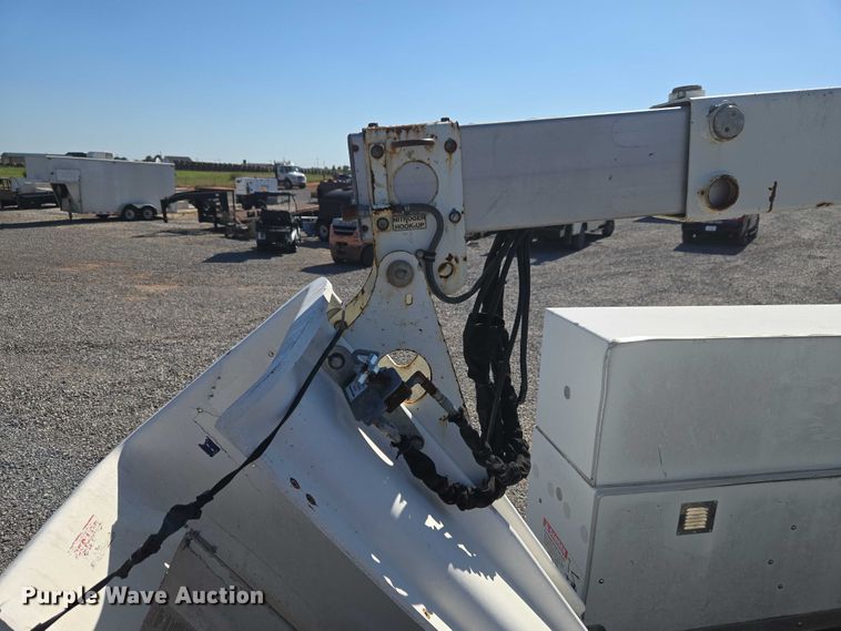 image for item EW0142 2012 Ford F450 Super Duty bucket truck