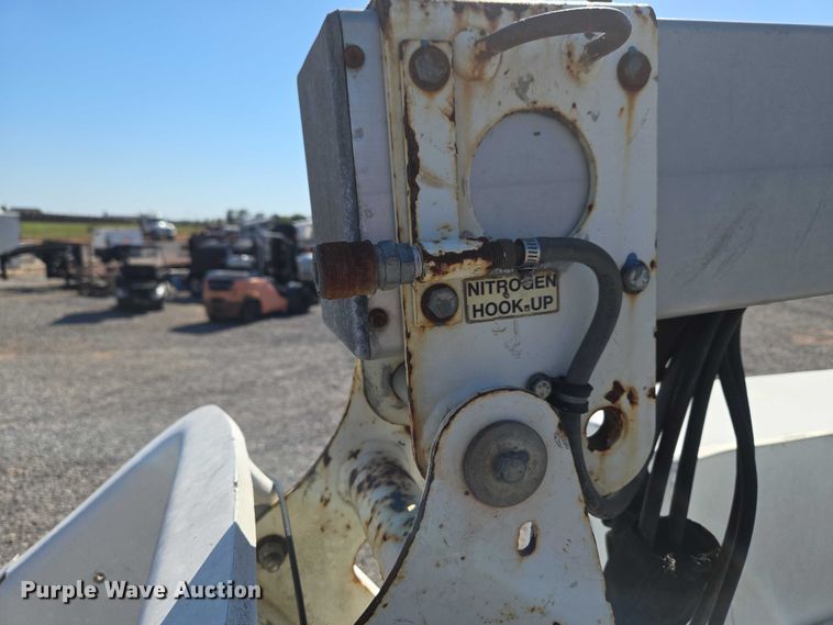 image for item EW0142 2012 Ford F450 Super Duty bucket truck