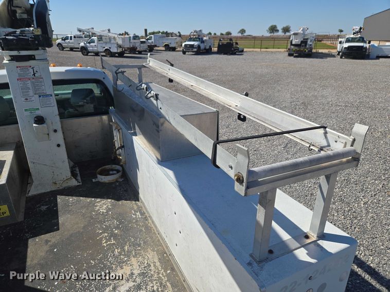 image for item EW0142 2012 Ford F450 Super Duty bucket truck