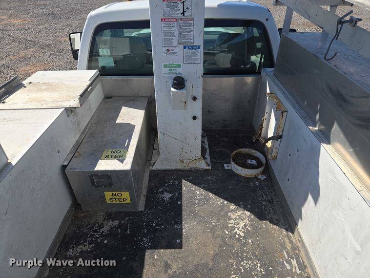 image for item EW0142 2012 Ford F450 Super Duty bucket truck