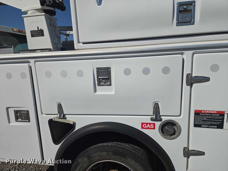 image for item EW0142 2012 Ford F450 Super Duty bucket truck