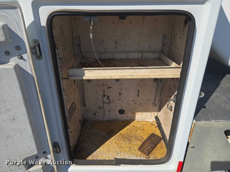 image for item EW0142 2012 Ford F450 Super Duty bucket truck