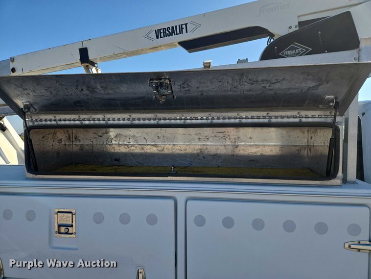 image for item EW0142 2012 Ford F450 Super Duty bucket truck