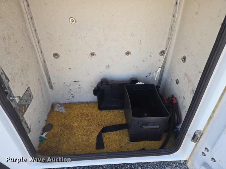 image for item EW0142 2012 Ford F450 Super Duty bucket truck