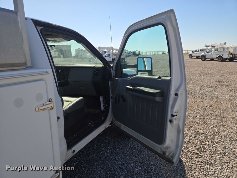 image for item EW0142 2012 Ford F450 Super Duty bucket truck