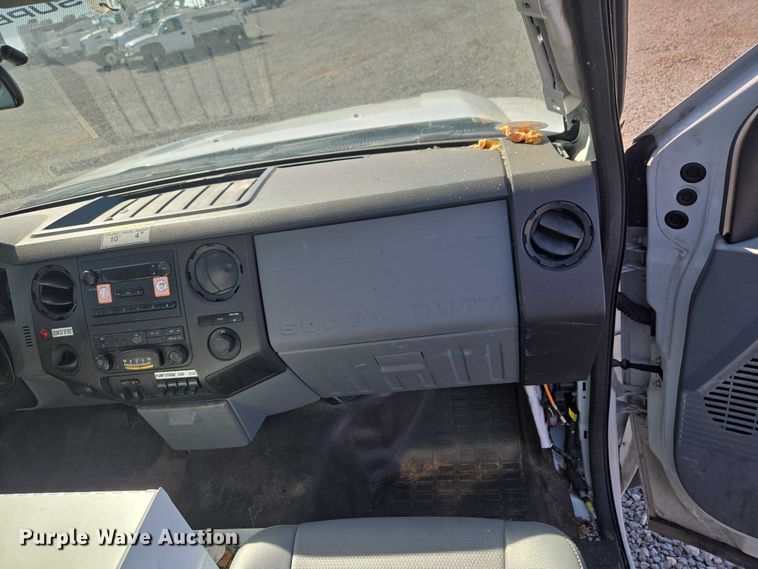 image for item EW0142 2012 Ford F450 Super Duty bucket truck