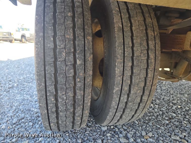 image for item EW0142 2012 Ford F450 Super Duty bucket truck