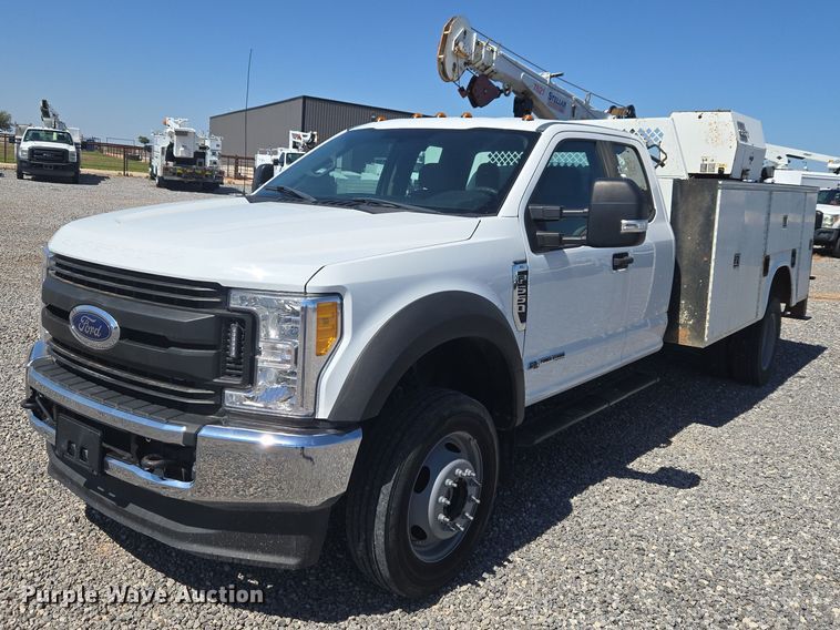 image for item EW0145 2017 Ford F550 Super Duty Ext. Cab utility / service truck
