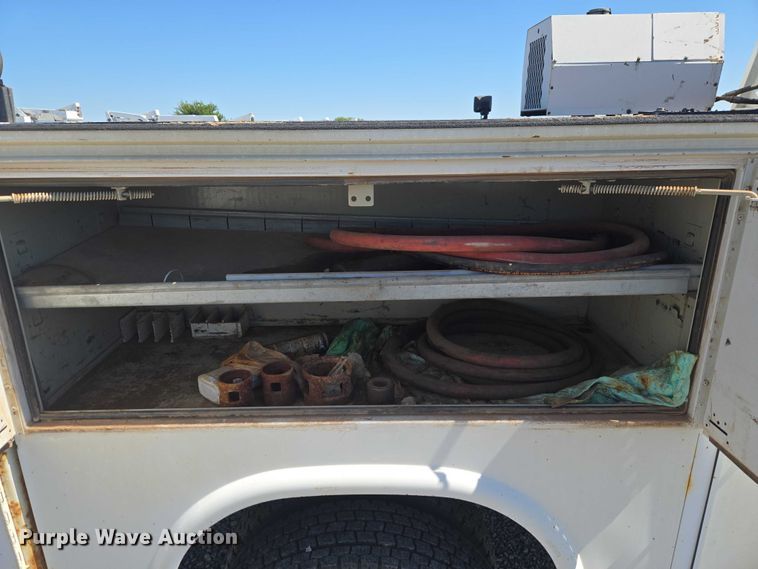 image for item EW0145 2017 Ford F550 Super Duty Ext. Cab utility / service truck