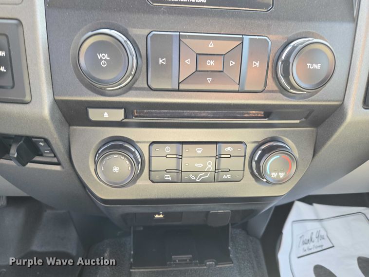 image for item EW0145 2017 Ford F550 Super Duty Ext. Cab utility / service truck
