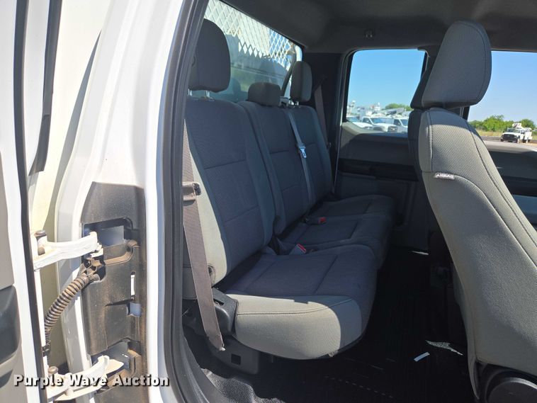 image for item EW0145 2017 Ford F550 Super Duty Ext. Cab utility / service truck