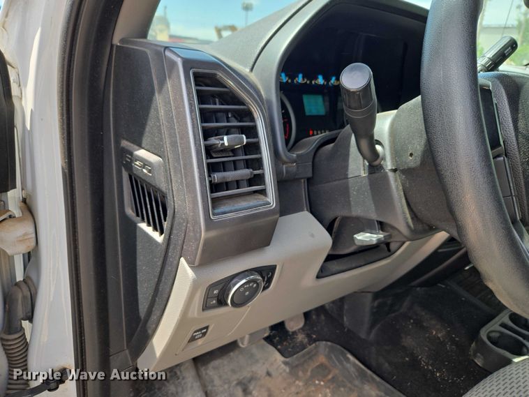 image for item EW0164 2018 Ford F150 XLT Crew Cab pickup truck
