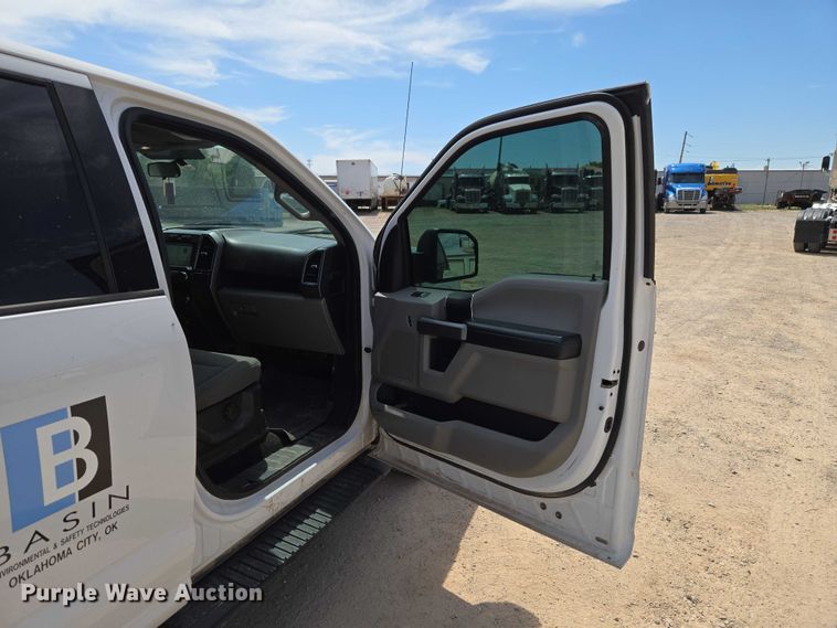 image for item EW0164 2018 Ford F150 XLT Crew Cab pickup truck