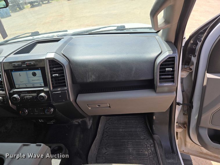 image for item EW0164 2018 Ford F150 XLT Crew Cab pickup truck