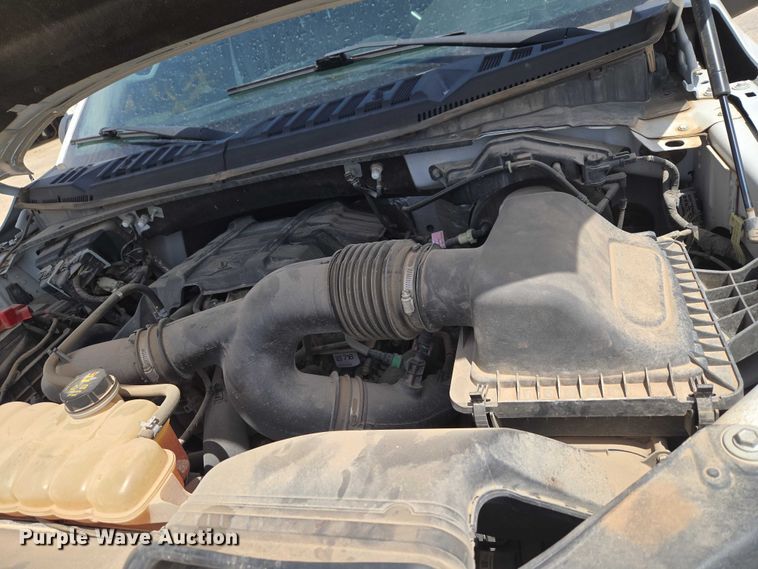 image for item EW0164 2018 Ford F150 XLT Crew Cab pickup truck