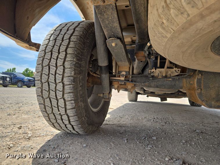 image for item EW0164 2018 Ford F150 XLT Crew Cab pickup truck