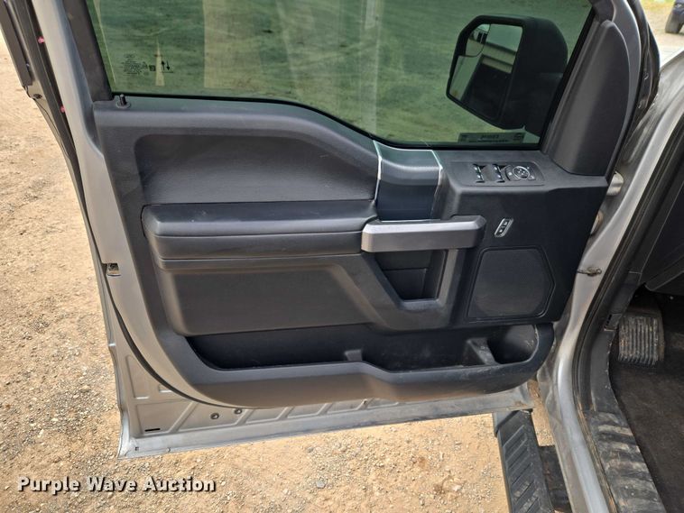 image for item EW0165 2020 Ford F150 XLT Crew Cab pickup truck