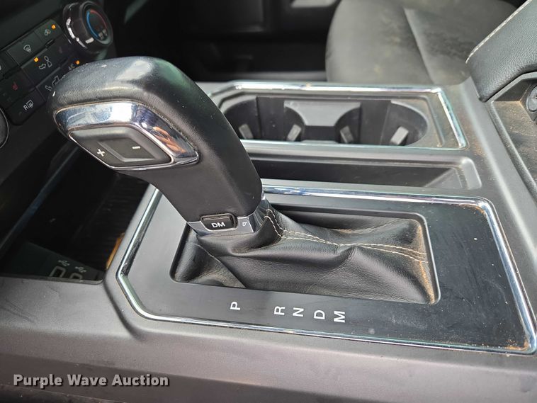 image for item EW0165 2020 Ford F150 XLT Crew Cab pickup truck