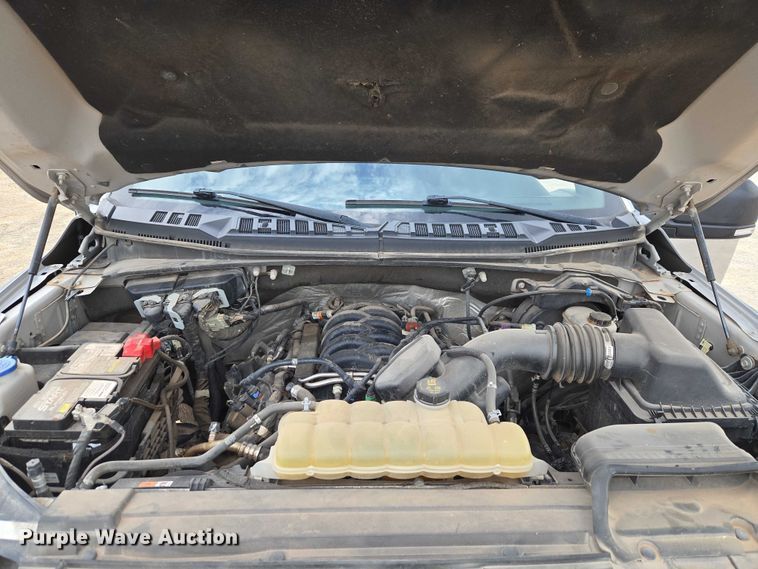 image for item EW0165 2020 Ford F150 XLT Crew Cab pickup truck