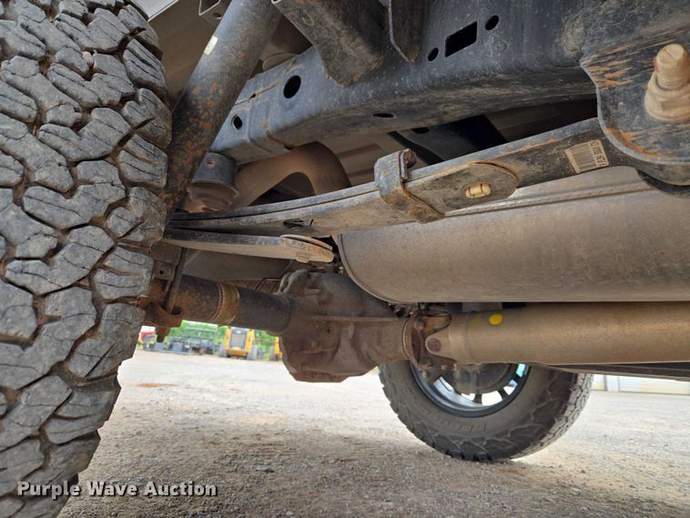 image for item EW0165 2020 Ford F150 XLT Crew Cab pickup truck