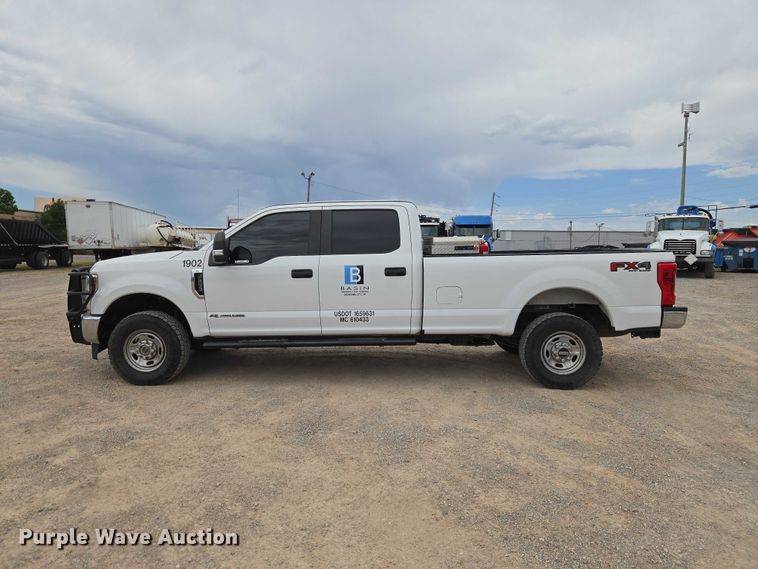 image for item EW0166 2019 Ford F250 Super Duty XL Crew Cab pickup truck