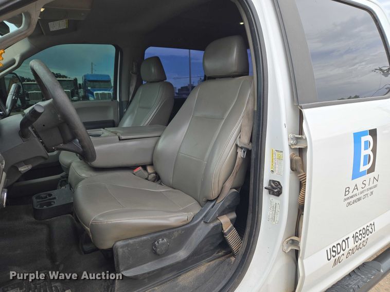 image for item EW0166 2019 Ford F250 Super Duty XL Crew Cab pickup truck