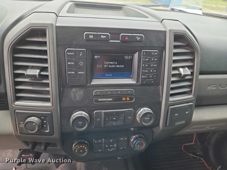 image for item EW0166 2019 Ford F250 Super Duty XL Crew Cab pickup truck