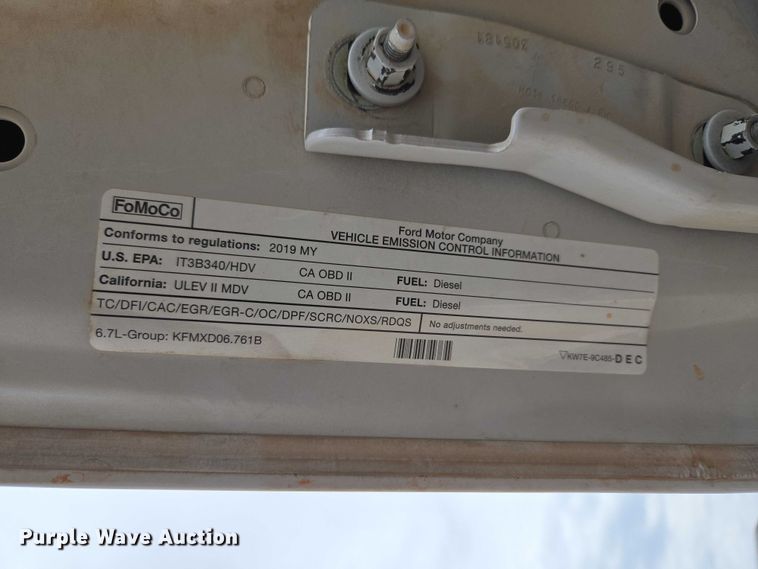 image for item EW0166 2019 Ford F250 Super Duty XL Crew Cab pickup truck