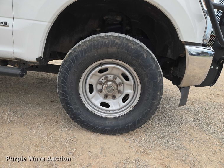 image for item EW0166 2019 Ford F250 Super Duty XL Crew Cab pickup truck